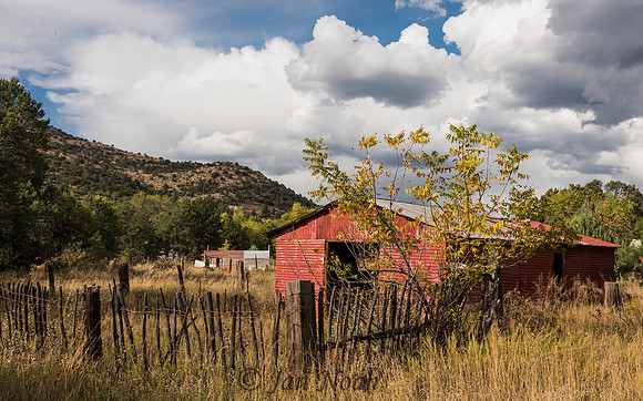 Old Red Tin
