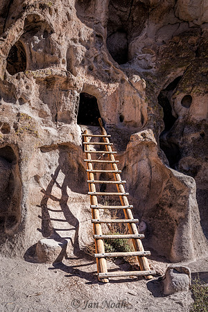 Pueblo Cavate